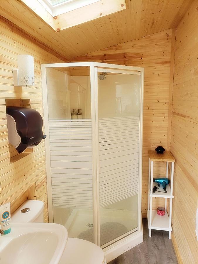 New Buddha Bing Unique Experience Cottage And Cabins Tobermory Εξωτερικό φωτογραφία